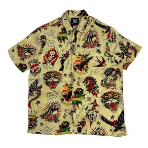 Ed Hardy Tattoo Print Graphic Shirt in EUC. Size M